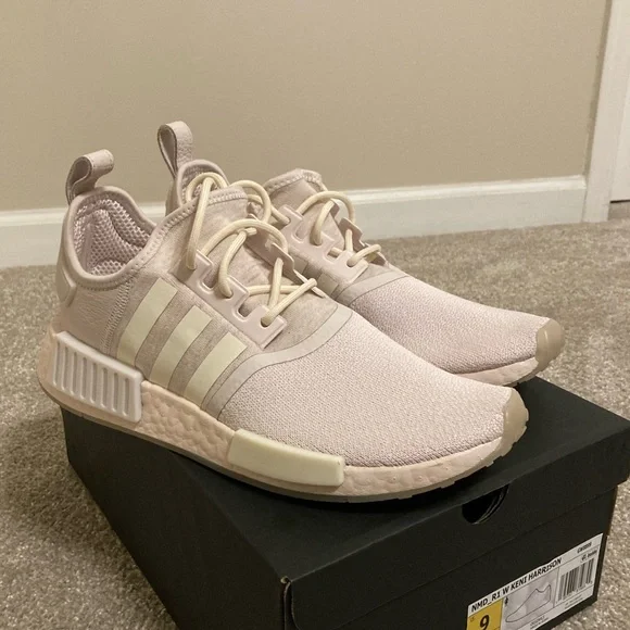adidas gazelle silver green womens Adidas NMD_R1 – DTLR
